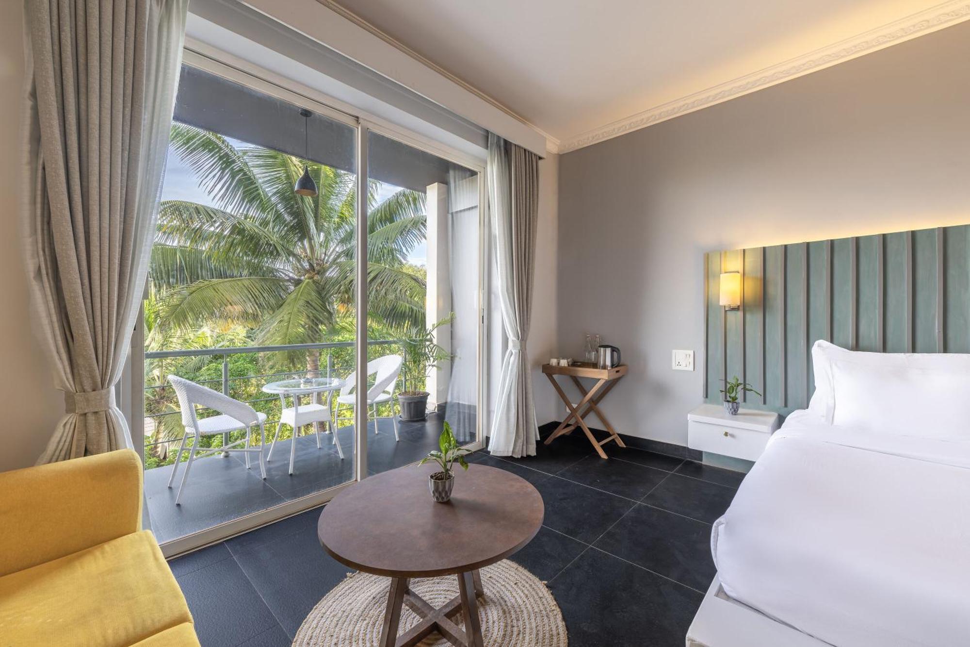 Hotel Echor Samara Morjim Goa Sea View Restro Extérieur photo